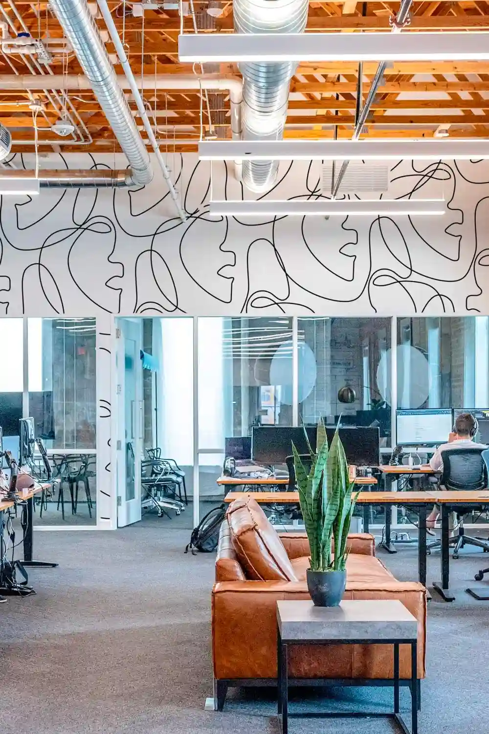 Precise wallpaper pattern matching